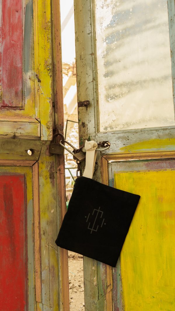 Clutch Black - Image 4